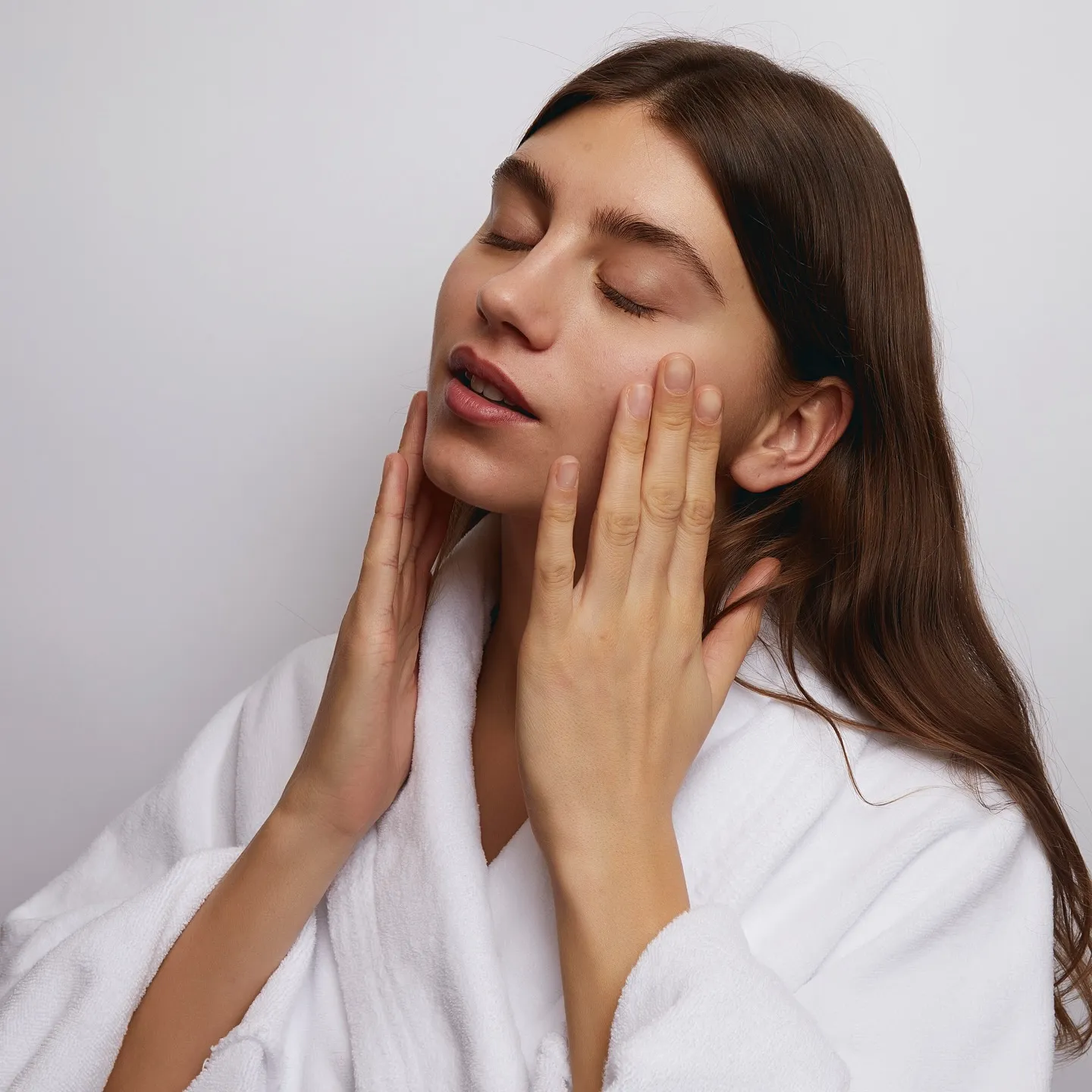 Kleem Advanced Retinol Moisturizer: A Game-Changer for Anti-Aging Skincare