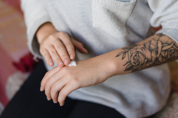 What to look for in a tattoo numbing cream (so you do not buy junk)