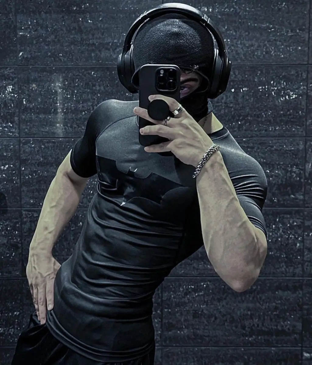 SuperSuits Sweatpants: Redefining Comfort for Peak Performance