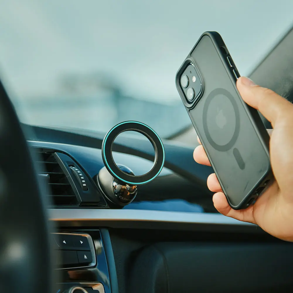 Design and Functionality of the CARMOUNT F4 MagSafe Adjustable Mount