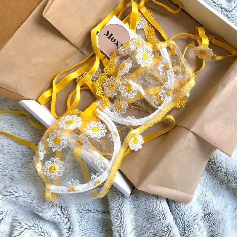 Gifting Lingerie for Special Occasions with Confidence: A Guide to Moxy Intimates