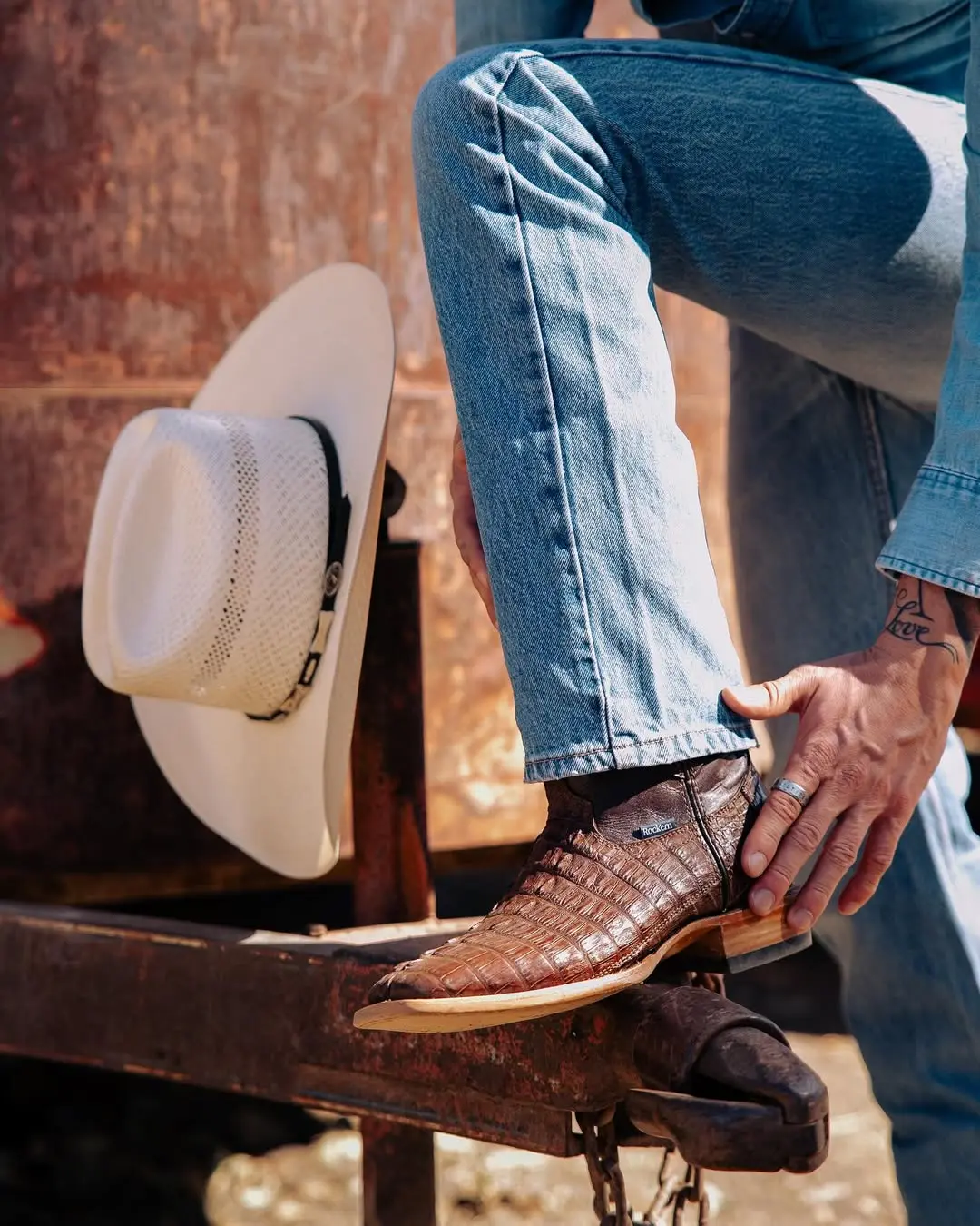 Discovering Square Toe Boots to Rock'em