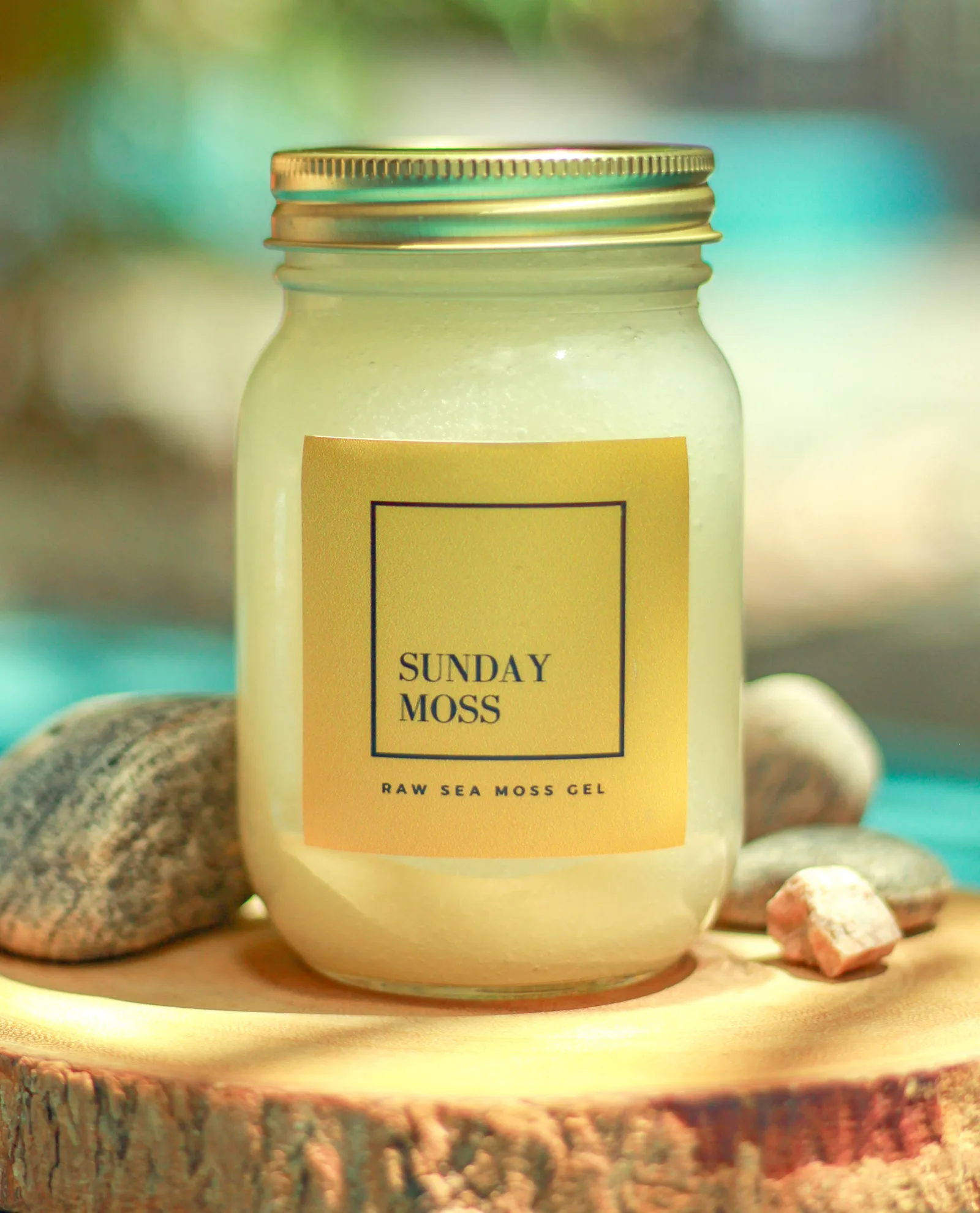 Sunday Moss OG Sea Moss gold gel in a 500ml glass jar