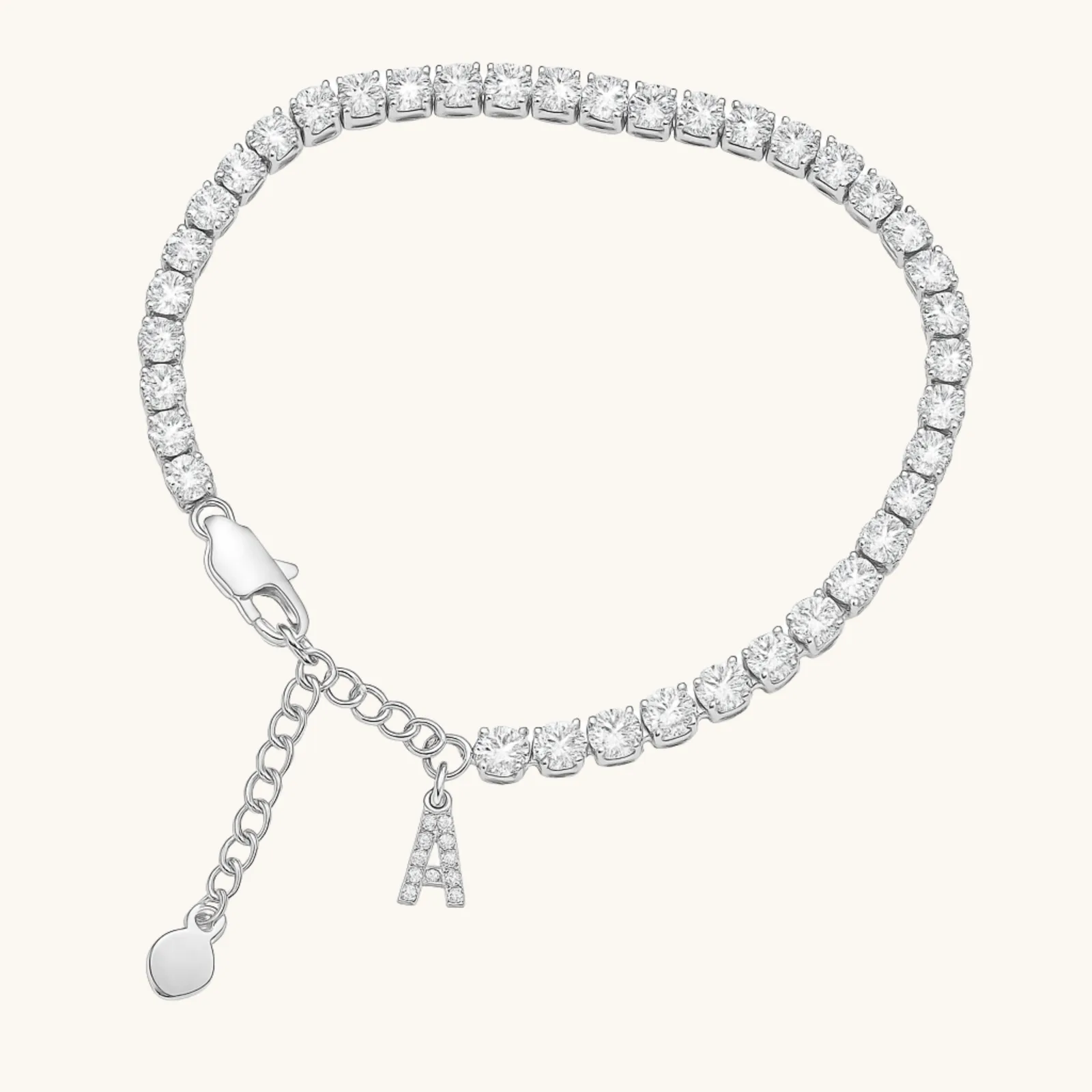 Gogo Lush personalized nameplate anklet close-up
