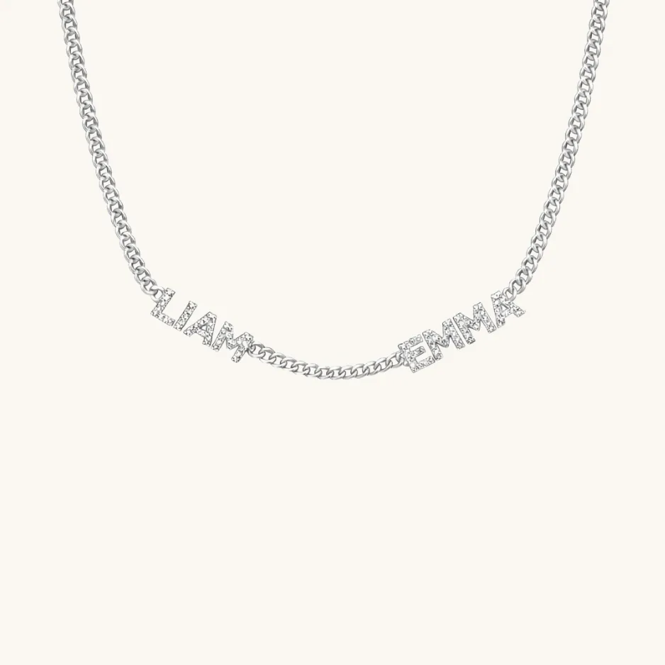 18k gold-plated stainless steel personalized name necklace close-up