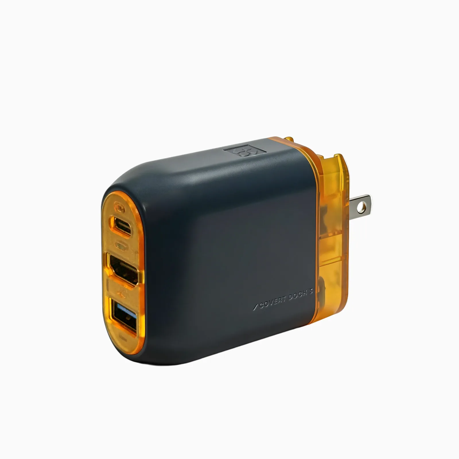 Genki gaming accessories - Covert Dock 3 portable GaN charging dock